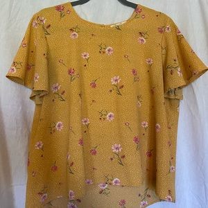 Rewind Gold Flowy Floral Top